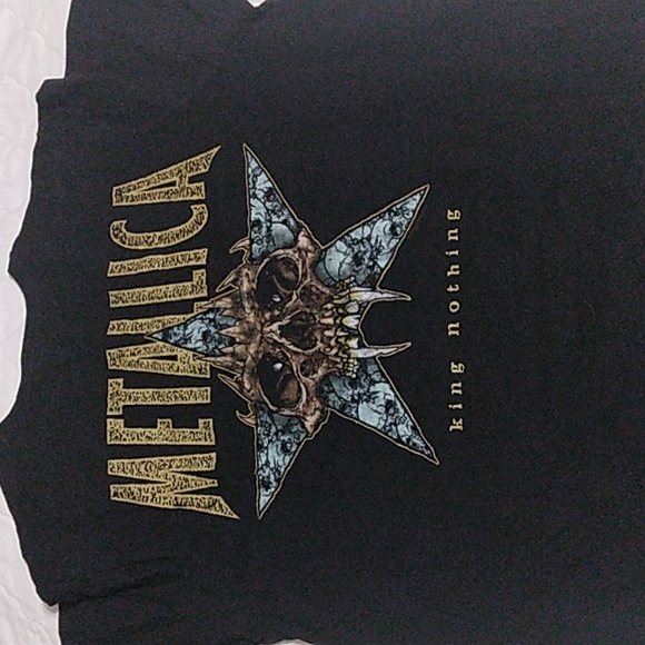 Metallica shirt. - Picture 2 of 2